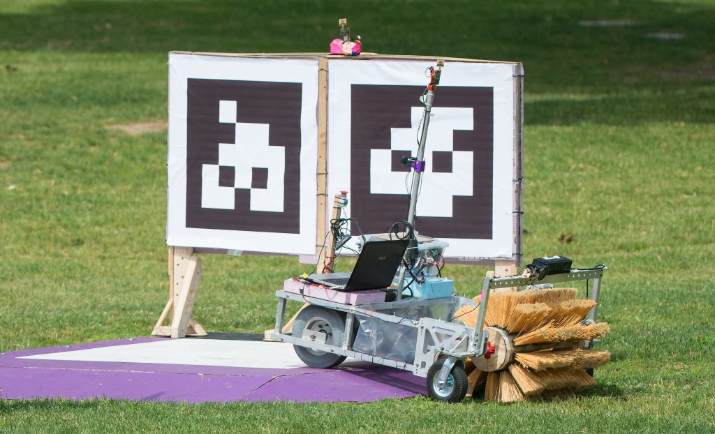Vision Navigation robot using Aruco/Apriltag style fiducial markers to conduct visual navigation